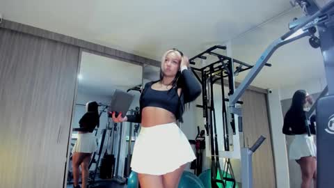 alicee_clark_ online show from February 9, 11:47 am