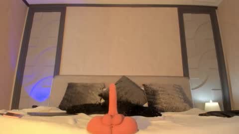 alicee_clark_ online show from February 25, 3:05 am