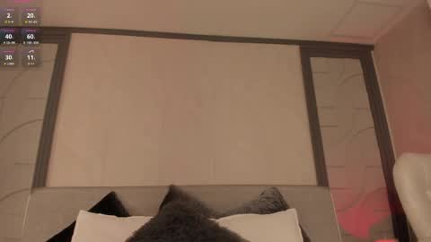 alicee_clark_ online show from May 12, 12:46 pm