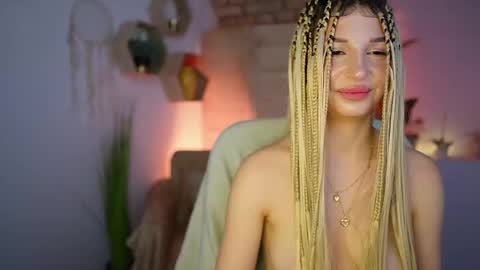 Alicee Kiss online show from January 6, 10:15 pm