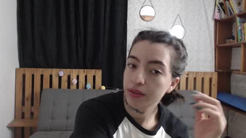 alicee_logan_ online show from December 13, 1:15 am