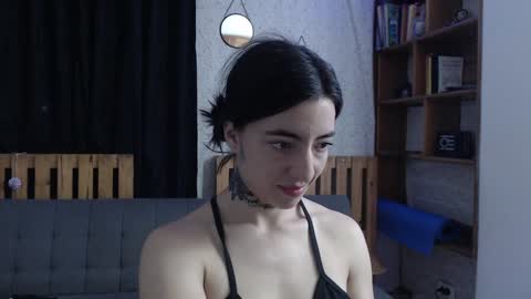 alicee_logan_ online show from January 31, 2:04 am