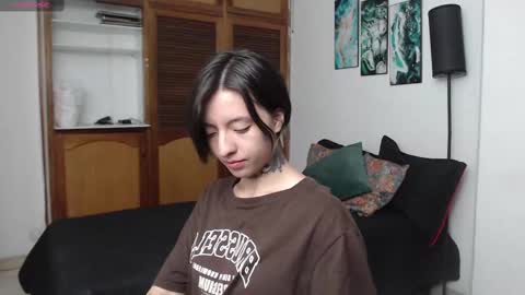 alicee_logan_ online show from September 20, 2:45 am