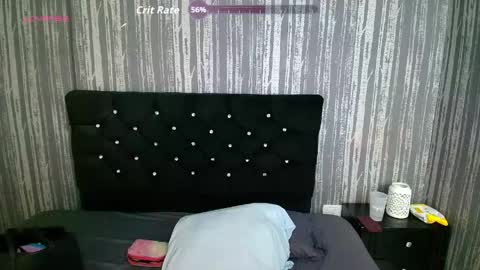 alicee_moonn online show from April 30, 8:57 pm
