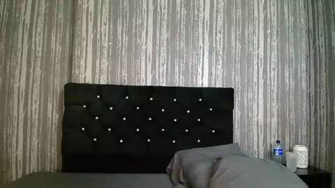 alicee_moonn online show from May 12, 9:23 pm
