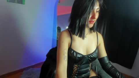 Alice online show from May 19, 6:47 pm