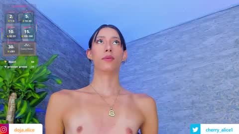 Snapshot of alicee_salvatore chatting on September 26, 12:47 am Alice Salvatore online show from September 26, 12:47 am