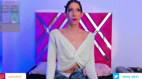 Snapshot of alicee_salvatore chatting on December 21, 2:08 am Alice Salvatore online show from December 21, 2:08 am