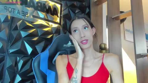 Snapshot of alicee_salvatore chatting on March 1, 4:53 pm Alice Salvatore online show from March 1, 4:53 pm