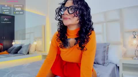 Snapshot of alicegould chatting on February 12, 12:12 pm alicegould online show from February 12, 12:12 pm