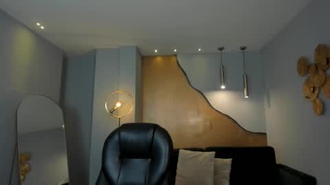 Alice online show from October 14, 7:14 pm