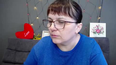 Snapshot of aliceinks chatting on February 9, 7:23 am AliceInks online show from February 9, 7:23 am