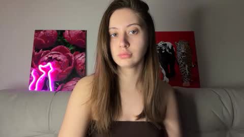 aliceinlustland online show from May 8, 7:41 pm