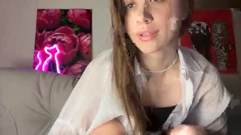 aliceinlustland online show from May 21, 7:43 pm