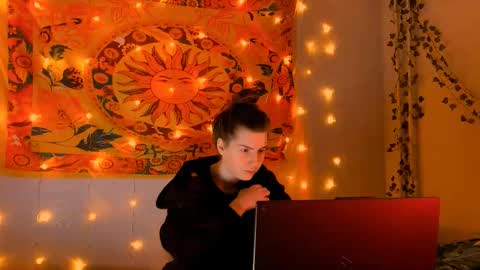 Alice online show from February 8, 5:11 am