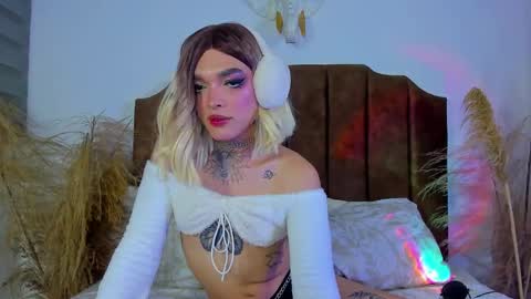 Snapshot of alicejhonsonn chatting on February 20, 3:56 am alicejhonsonn online show from February 20, 3:56 am