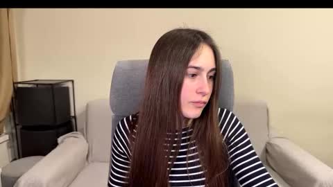 alicekollt online show from February 1, 4:38 pm