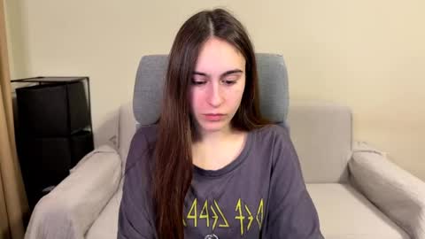 Snapshot of alicekollt chatting on April 10, 9:52 pm alicekollt online show from April 10, 9:52 pm