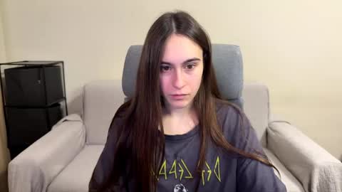 Snapshot of alicekollt chatting on April 16, 9:39 pm alicekollt online show from April 16, 9:39 pm