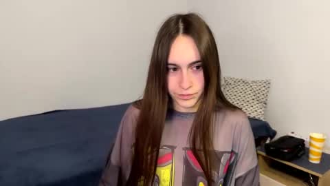 Snapshot of alicekollt chatting on April 17, 8:34 pm alicekollt online show from April 17, 8:34 pm