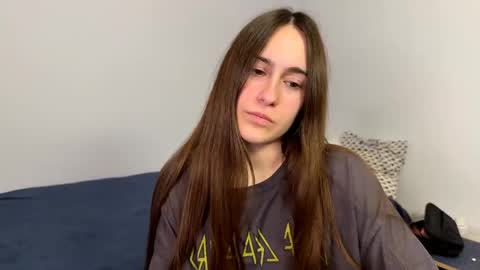 Snapshot of alicekollt chatting on April 20, 8:32 pm alicekollt online show from April 20, 8:32 pm