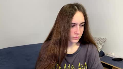 Snapshot of alicekollt chatting on April 24, 9:39 pm alicekollt online show from April 24, 9:39 pm