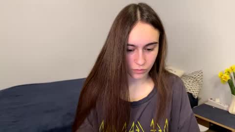 Snapshot of alicekollt chatting on April 27, 8:18 pm alicekollt online show from April 27, 8:18 pm