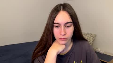 Snapshot of alicekollt chatting on May 1, 9:30 pm alicekollt online show from May 1, 9:30 pm