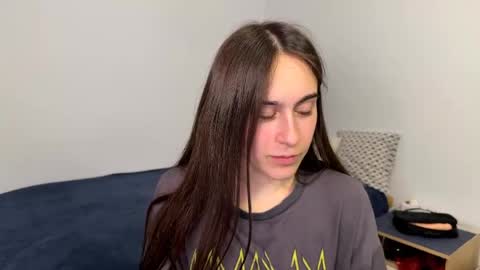 Snapshot of alicekollt chatting on May 21, 7:32 pm alicekollt online show from May 21, 7:32 pm