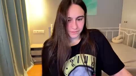 alicekollt online show from June 18, 8:46 pm