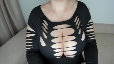 AliceLevine online show from December 3, 5:20 am