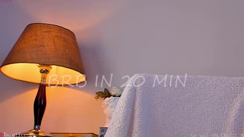 Snapshot of alicelu_ chatting on February 27, 10:48 am Elle online show from February 27, 10:48 am