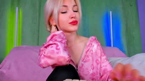 alicemonro online show from May 14, 1:23 am