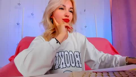 alicemonro online show from May 15, 1:23 am