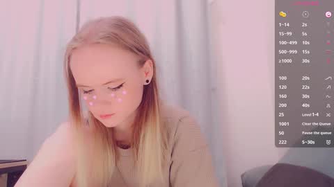 Snapshot of alicenya chatting on March 13, 5:36 am Alice online show from March 13, 5:36 am