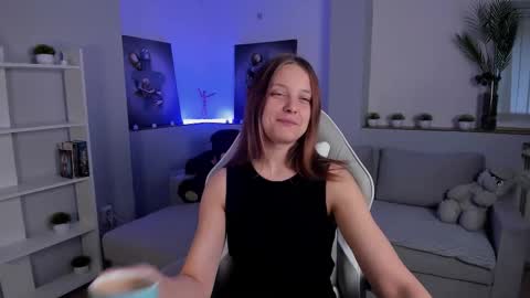 Alice online show from September 20, 2:01 am