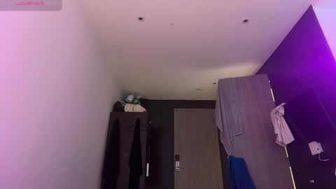 AlicePinkhead online show from May 15, 9:38 am
