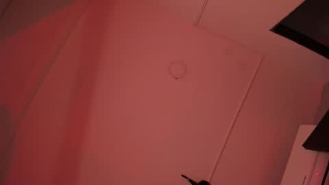 Snapshot of alicepoixxxon chatting on October 2, 11:01 pm ALICE online show from October 2, 11:01 pm