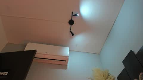 Snapshot of alicepoixxxon chatting on November 12, 10:41 pm ALICE online show from November 12, 10:41 pm