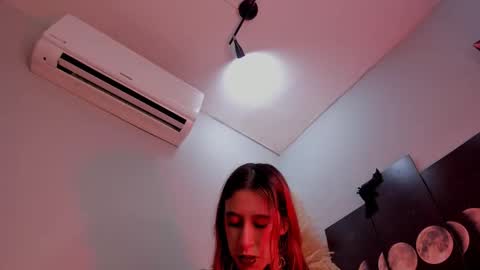 Snapshot of alicepoixxxon chatting on January 9, 7:00 am ALICE online show from January 9, 7:00 am