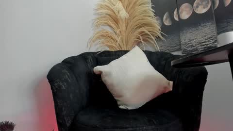 Snapshot of alicepoixxxon chatting on February 3, 5:49 am ALICE online show from February 3, 5:49 am