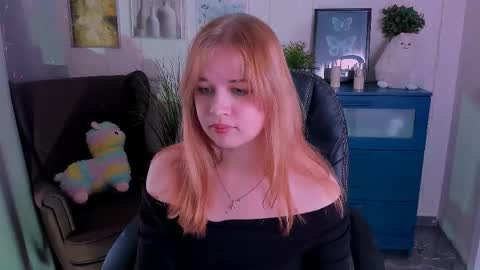 Snapshot of alicepopsy chatting on September 12, 11:10 am Alice online show from September 12, 11:10 am