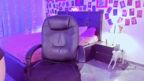 Snapshot of alicepopsy chatting on September 28, 11:15 am Alice online show from September 28, 11:15 am