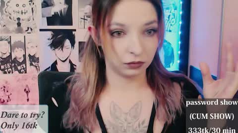 aliceriddle1 online show from February 8, 5:49 pm