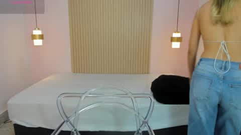 AliceRoss online show from May 15, 11:34 pm