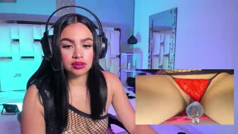 Alice online show from March 29, 2:06 pm