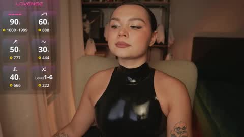 Alice online show from September 26, 7:29 pm