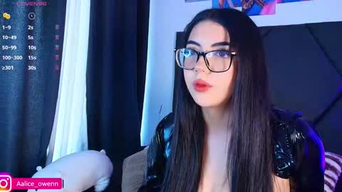 Alice online show from November 4, 9:14 pm