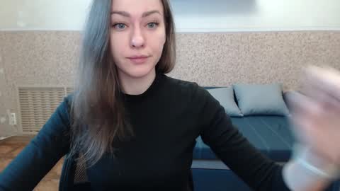 Snapshot of alicewonderful22 chatting on December 8, 6:22 am Alice online show from December 8, 6:22 am
