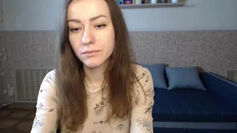 Snapshot of alicewonderful22 chatting on December 12, 10:34 am Alice online show from December 12, 10:34 am